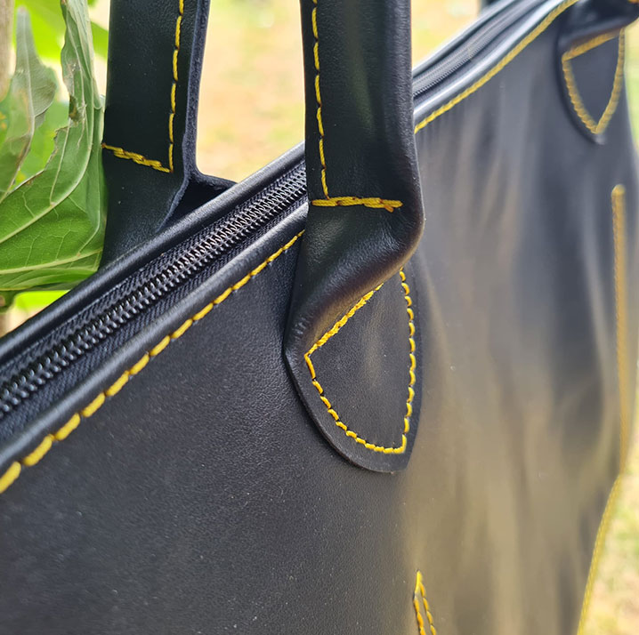 Grand-Simplicimo-noir-couture sac à main