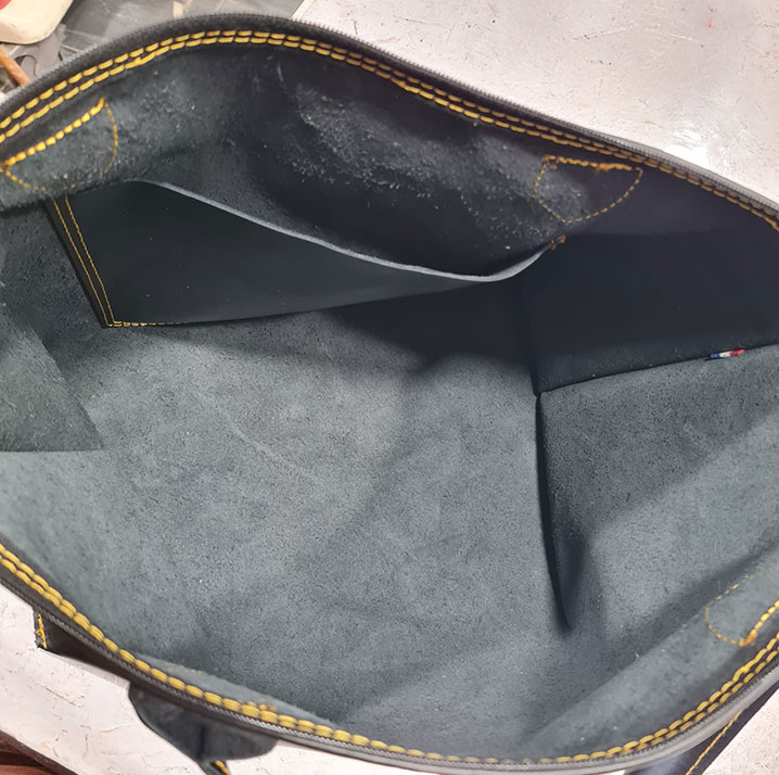 Grand-Simplicimo-noir-intérieur sac à main