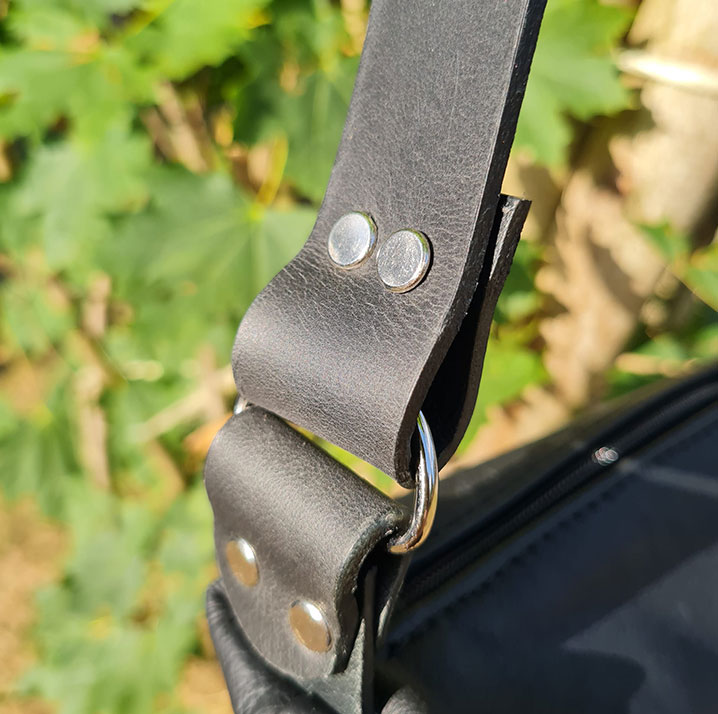 sac-fulkerien-en-noir--avec-doublure broderie-boussole-2