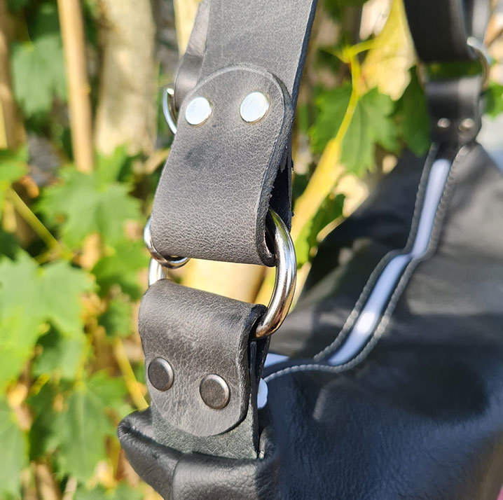 sac-fulkerien-en-noir-avec-femme-en-fleur-3