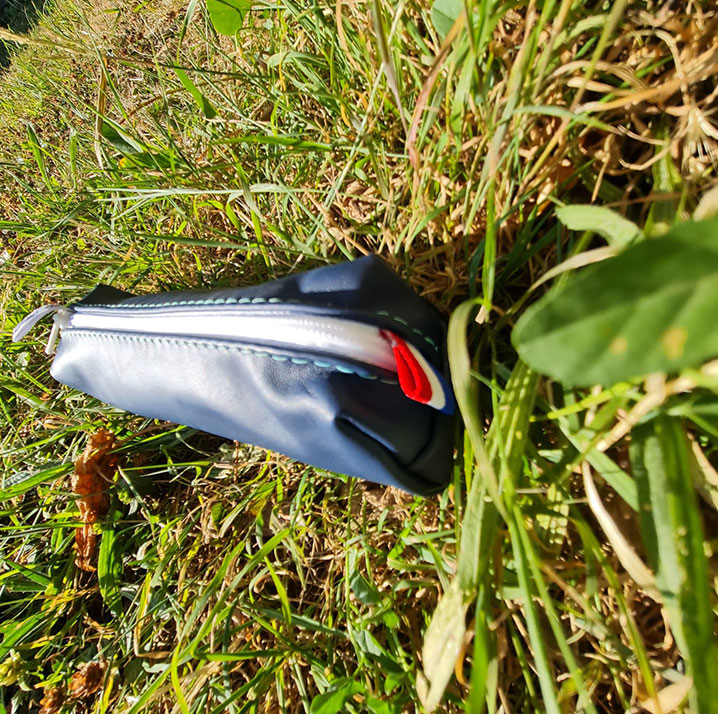 troussse-carré-bleu-conception-d'idée-2